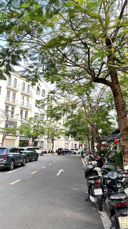 Bán nhà 126m² 7x18 6 tầng dòng tiền cho thuê 60 triệu/tháng nhà phố vinhomes sổ hồng sẵn