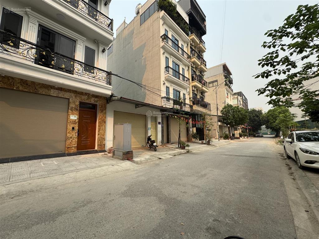 Bán đất tái định cư kiều mai , ô tô , vỉa hè , kinh doanh , 83m2 , 5,5 mặt tiền , 24,5 tỷ