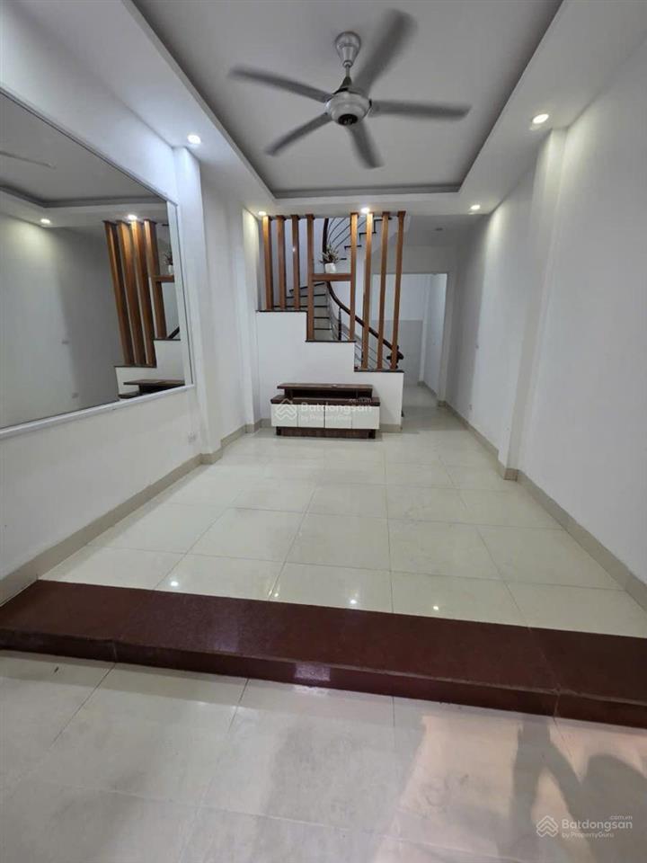 Chỉ 10.x tỷ  sở hữu 47m2 nhà dân xây sát phố hồ tùng mậu  ở cực lộc