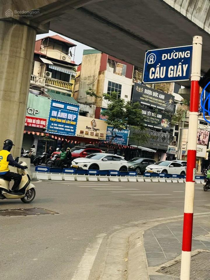 Bán nhà mặt phố mai dịch  hàng xóm chợ đồng xa , ô tô tránh , vỉa hè , kinh doanh , 70m2 , 30 tỷ