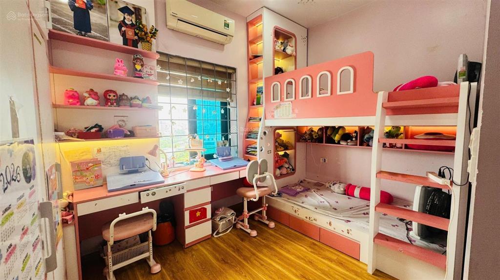 Nhà bán, cầu diễn, hồ tùng mậu, toà mới đẹp, sổ mỗi nhà 1 phôi ôtô đỗ thang máy xịn  full nội thất