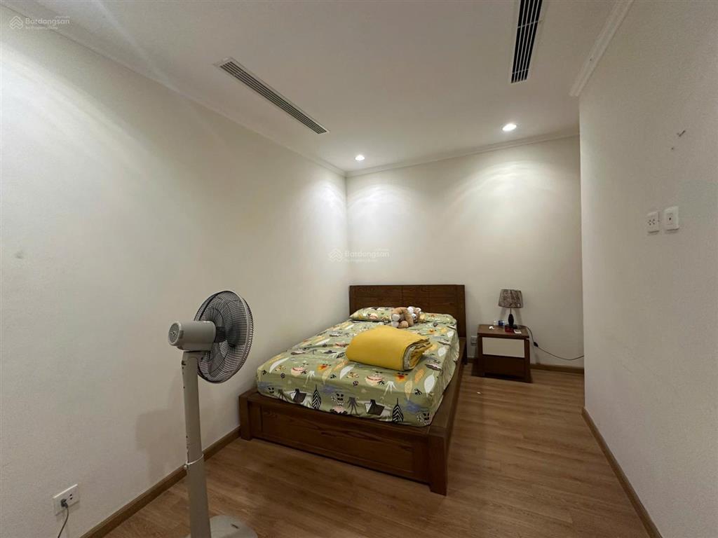 Bán căn hộ chung cư tại nguyễn chí thanh, 11 tỷ, 80m2, 2pn, 2wc, hướng tây bắc, đn  0941 667 ***