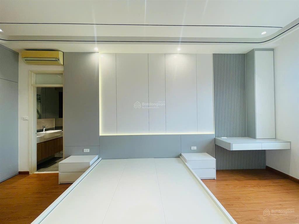 Bán cc 3pn 2wc tại hoàng đạo thúy, 10 tỷ, 119m2, chính chủ  0941 667 ***