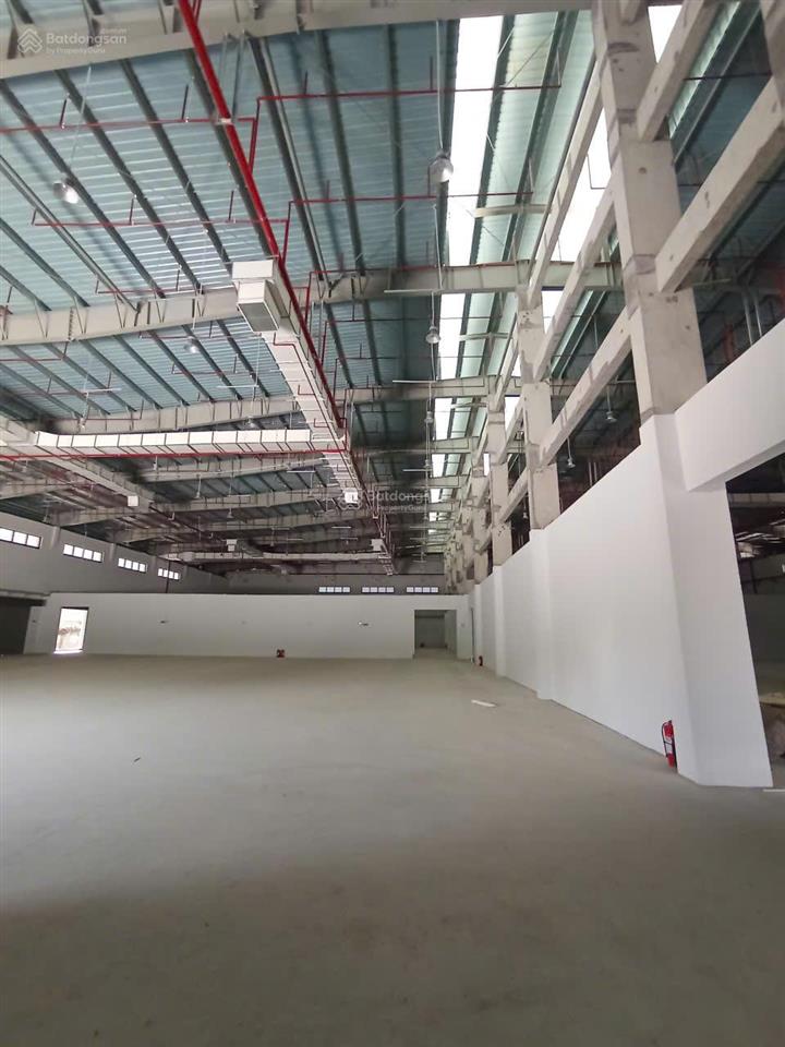 Cho thuê kho, nhà xưởng 5000m2 tại xã quất động, 750 triệu vnd giá ưu đãi  0941 667 ***