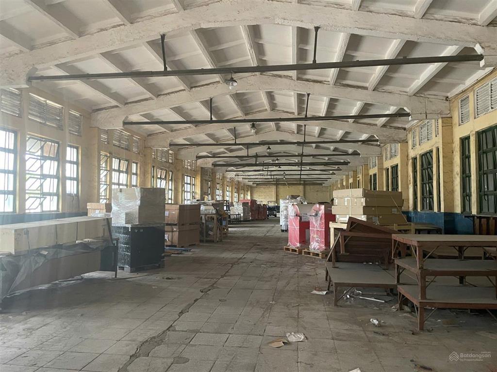Cho thuê kho, nhà xưởng 1120m2 tại thị trấn yên viên, giá cực chất 78 triệu vnd  0941 667 ***