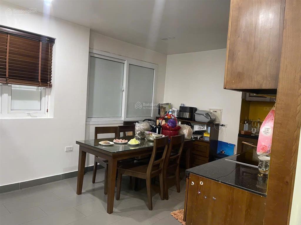 Cho thuê ch 3pn, 150m2, 19 triệu vnd tại phố hoàng đạo thúy, cầu giấy, hà nội  0941 667 ***