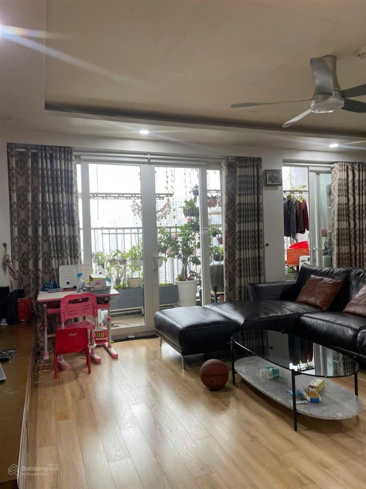 Cho thuê ch 3pn, 150m2, 19 triệu vnd tại phố hoàng đạo thúy, cầu giấy, hà nội  0941 667 ***