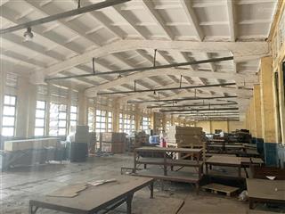 Cho thuê kho, nhà xưởng 1200m2, 140 triệu vnd tại gia thụy, long biên, hà nội  0941 667 ***
