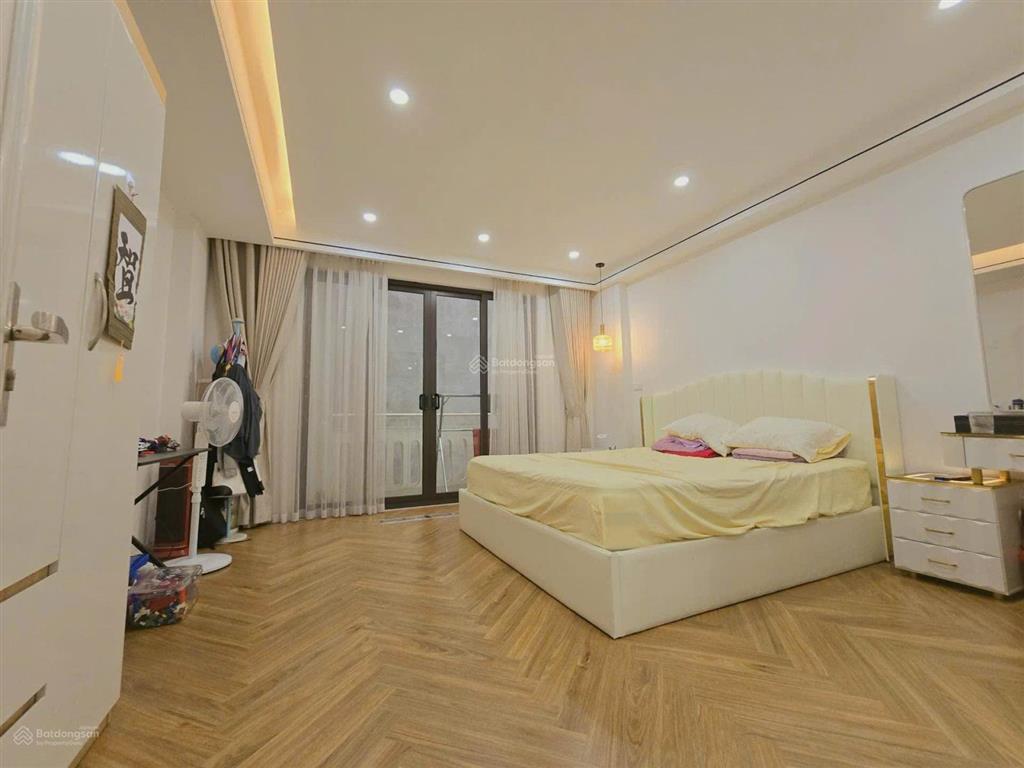 Bán nhà mỹ đình  50m2  7 tầng dân xây  thang máy  ngõ nông  ô tô đỗ trong nhà  12.2 tỷ