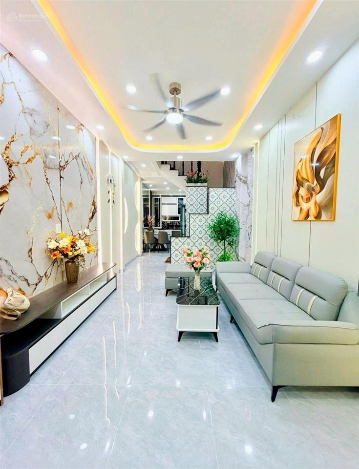 Bán nhà hxh gần emart phan huy ích  41m2  3 tầng  4 pn