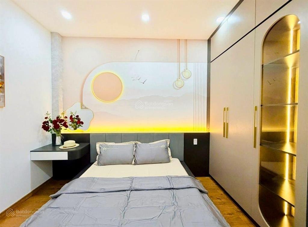Bán nhà hxh gần emart phan huy ích  41m2  3 tầng  4 pn