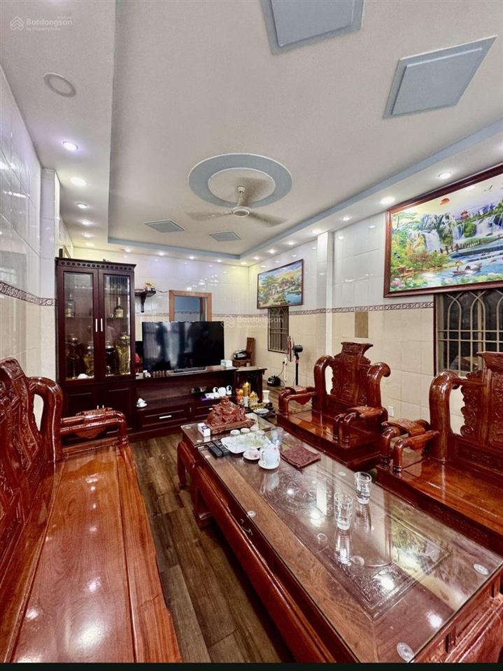 Bán nhà riêng hxh đỗ cửa gần emart phan huy ích 50m2 ( 5 x 10 ). giá 5,88 tỷ