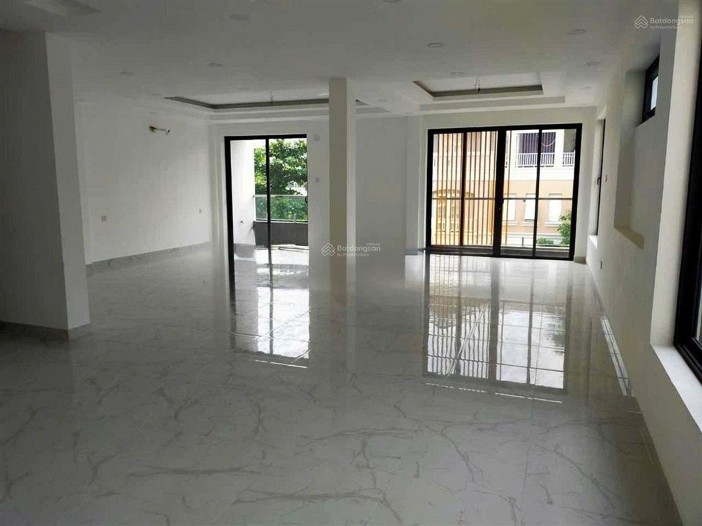 Cho thuê tòa nhà hầm 5 tầng  trương văn bang quận 2 tp thủ đức