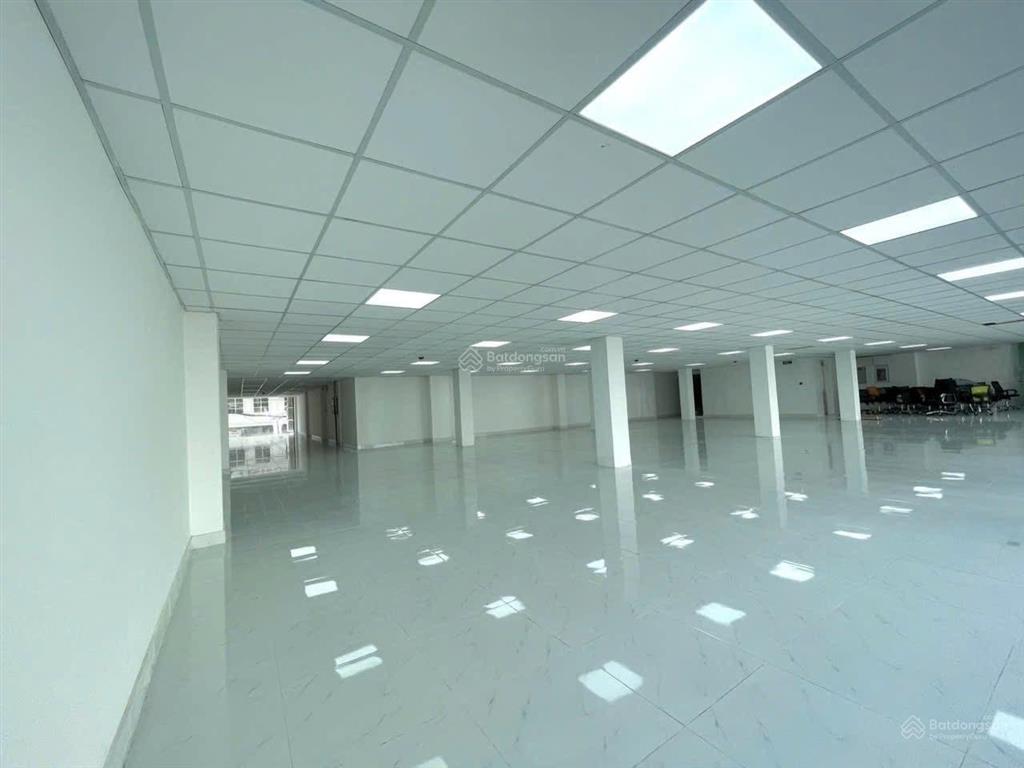 Cho thuê tòa nhà mặt tiền đường nguyễn cơ thạch gần khu sala, quận 2
