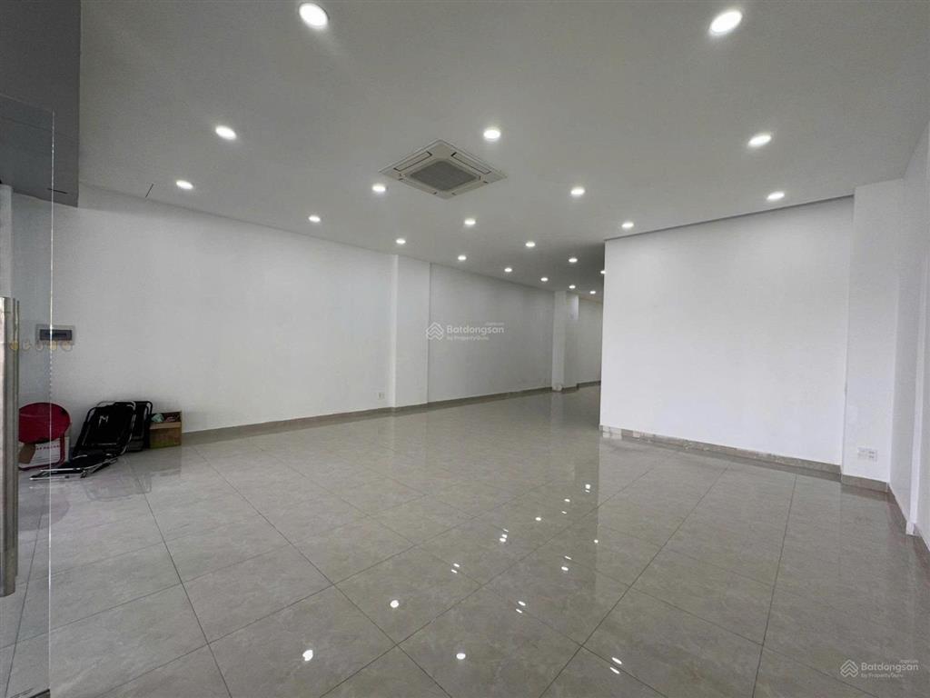 Tòa nhà nguyễn cơ thạch, sala mặt tiền lớn nâng tầm thương hiệu