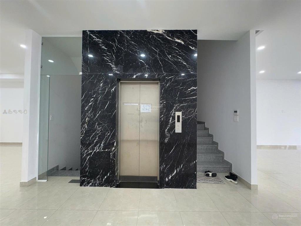Tòa nhà nguyễn cơ thạch, sala mặt tiền lớn nâng tầm thương hiệu