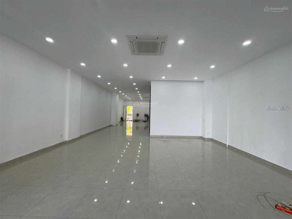 Tòa nhà nguyễn cơ thạch, sala mặt tiền lớn nâng tầm thương hiệu