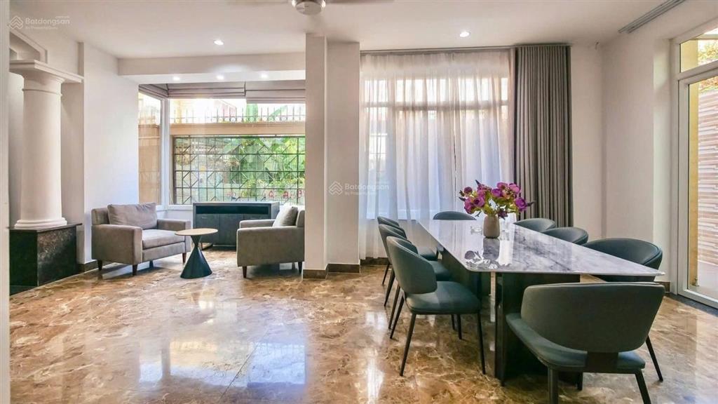 Cho thuê villa cao cấp nhà mới 100% đường vũ tông phan