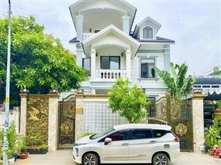 Cho thuê biệt thự cao cấp đường giang văn minh khu an khánh quận 2