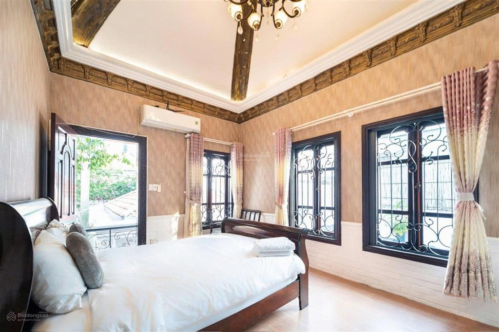 Villa đường nguyễn văn hưởng 7pn hồ bơi trung tâm thảo điền quận 2