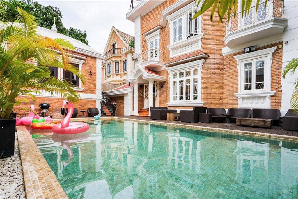 Villa đường nguyễn văn hưởng 7pn hồ bơi trung tâm thảo điền quận 2