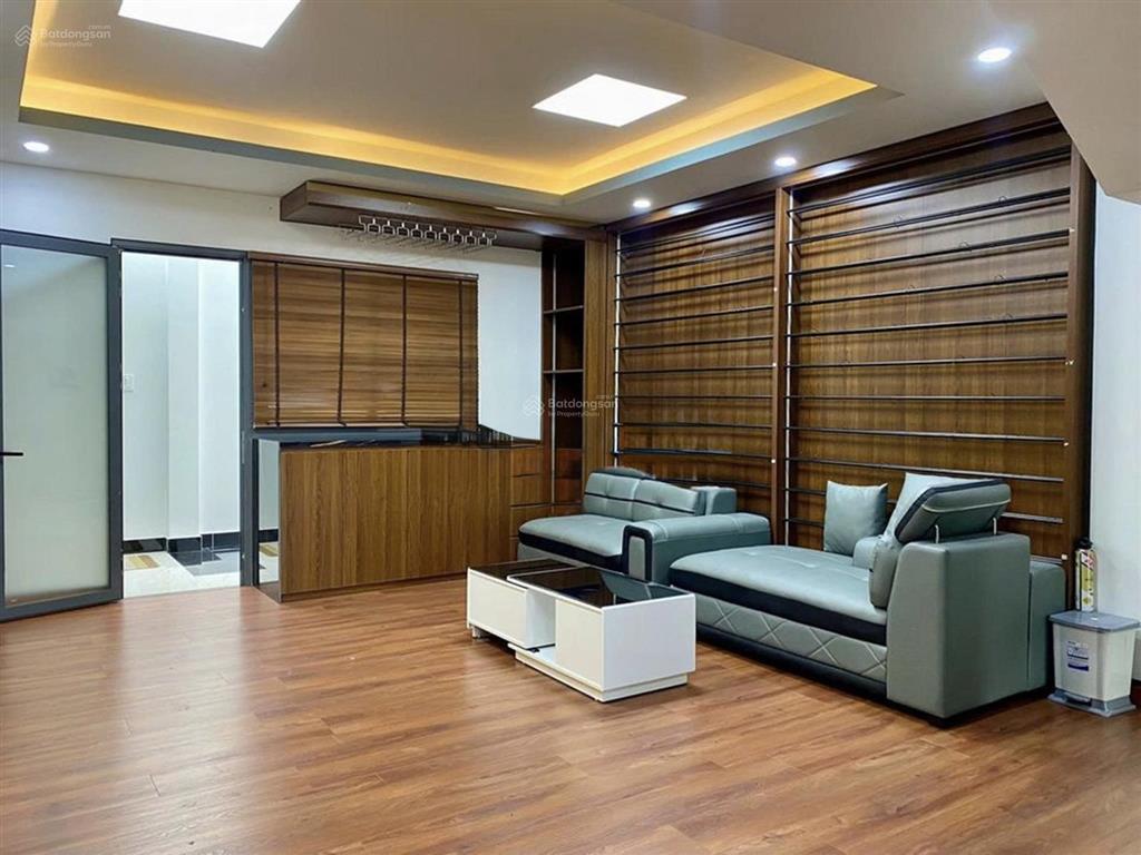 Cho thuê biệt thự sang trọng, vị trí đẹp, đường vạn kiếp, quận 2