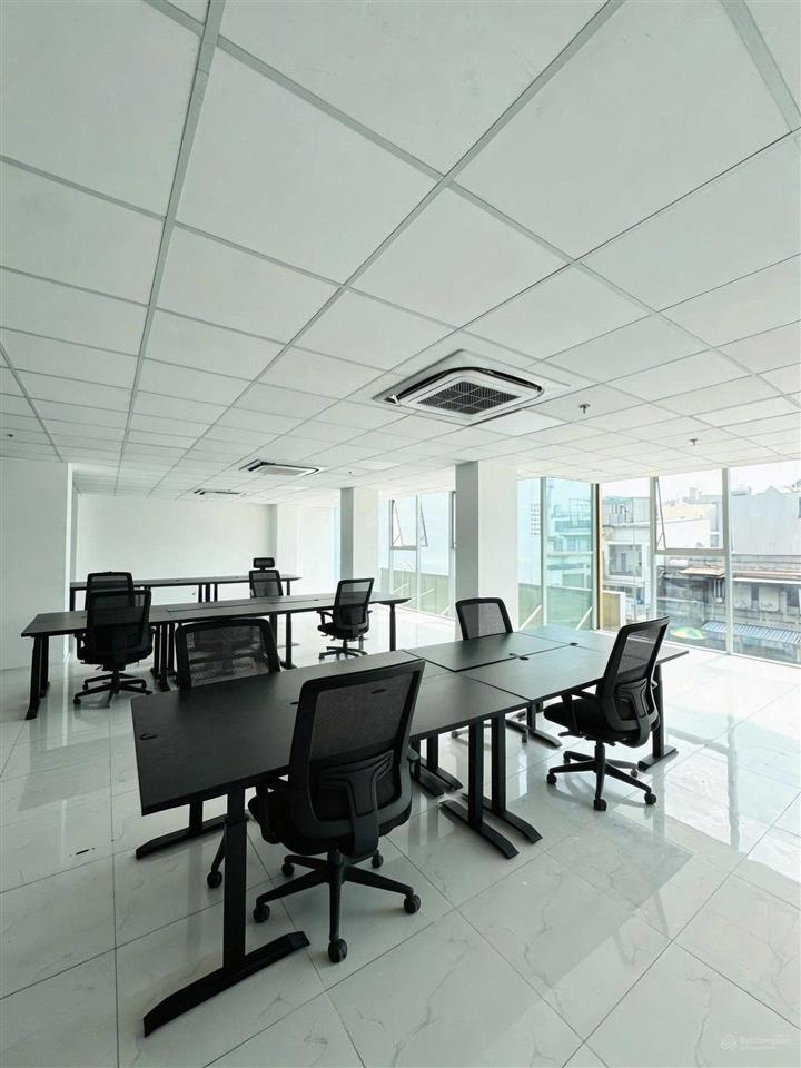 Cho thuê tòa nhà văn phòng mặt tiền trần não diện tích sử dụng 1200m2  quận 2