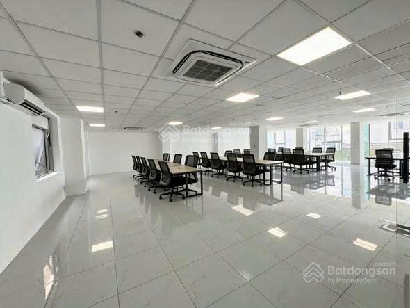 Cho thuê tòa nhà văn phòng mặt tiền trần não diện tích sử dụng 1200m2  quận 2