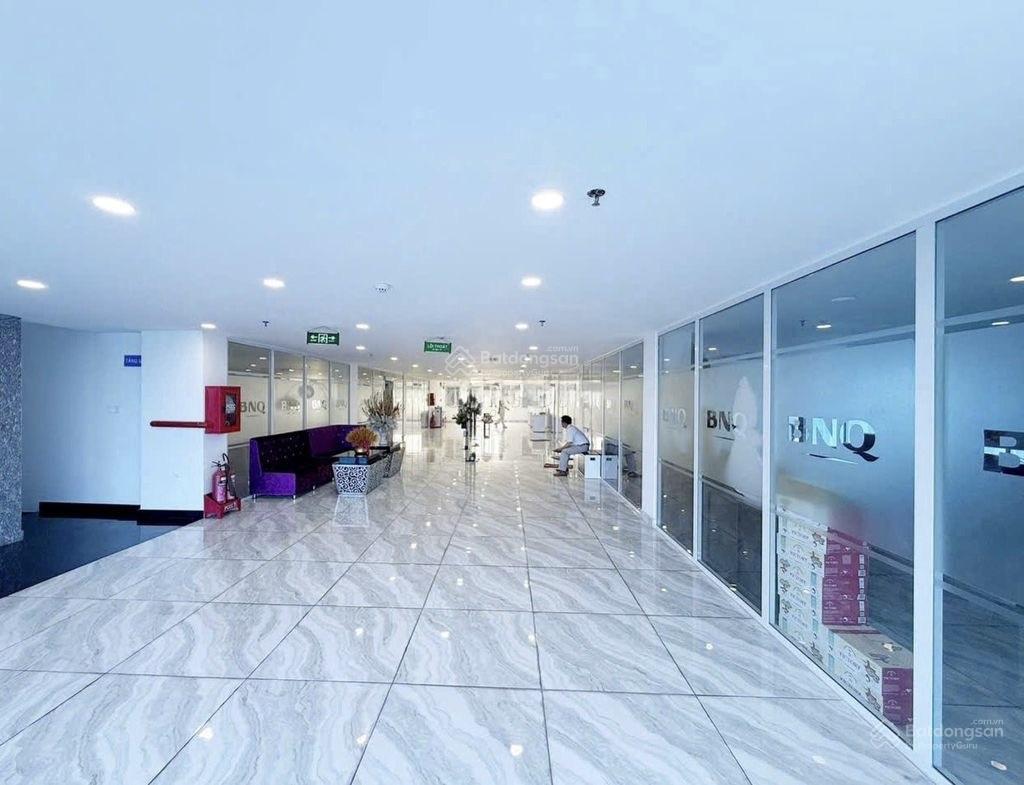 Cho thuê tòa nhà mặt tiền đường trần não diện tích 15 x 20m quận 2
