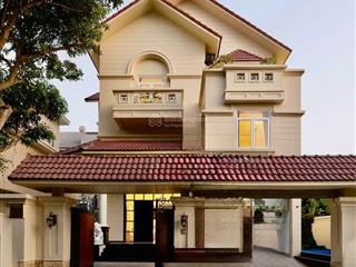 Cho thuê biệt thự sân vườn cao cấp khu trần não diện tích 24m x 56m , quận 2