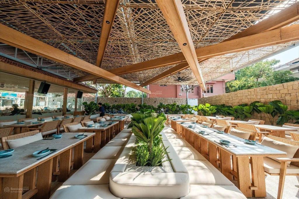 Cho thuê mặt bằng kinh doanh đắc địa ung văn khiêm diện tích 21m x 40m, quận bình thạnh