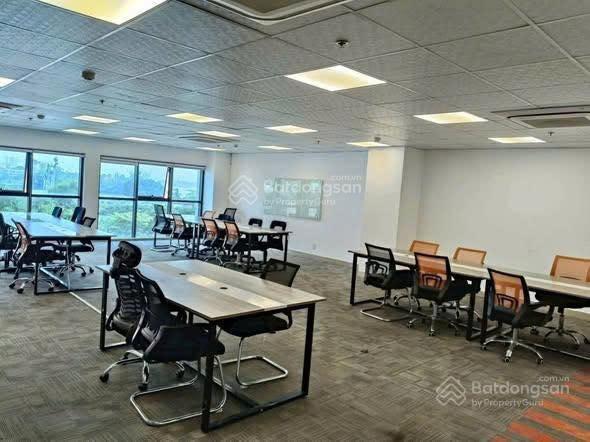 Cho thuê tòa nhà mặt tiền đường lê quang định dt 15m x 30m bình thạnh