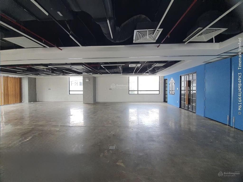 Cho thuê tòa nhà mặt tiền tô hiến thành, diện tích 16 x 27m, tổng diện tích 1.300m², quận 10