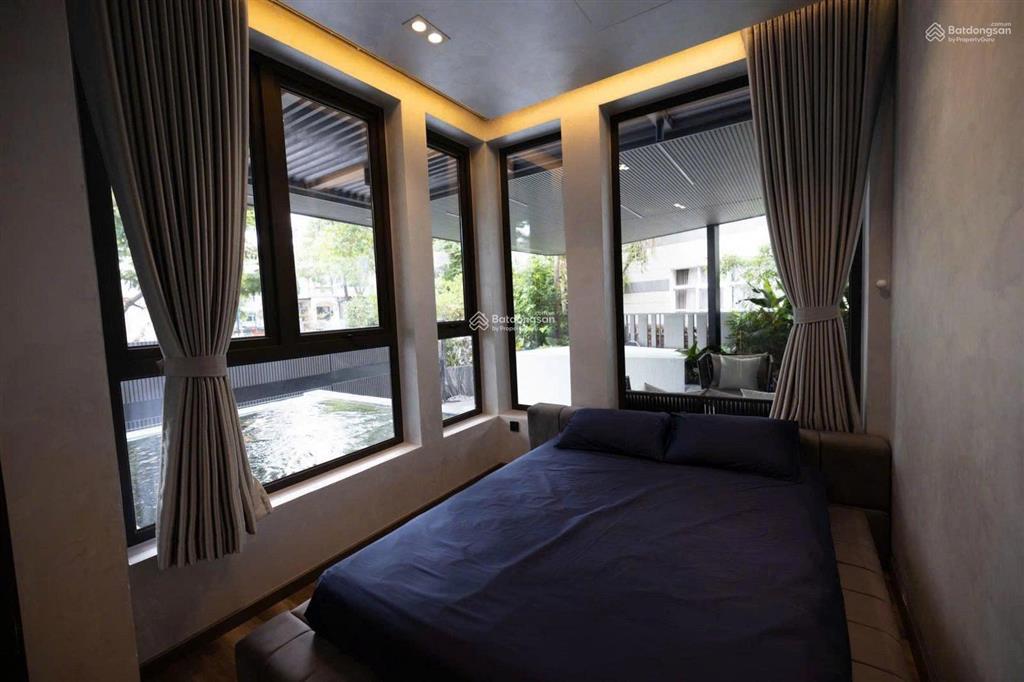 Cho thuê biệt thự sân vườn cao cấp đường giang văn minh, diện tích 20m x 19m, quận 2