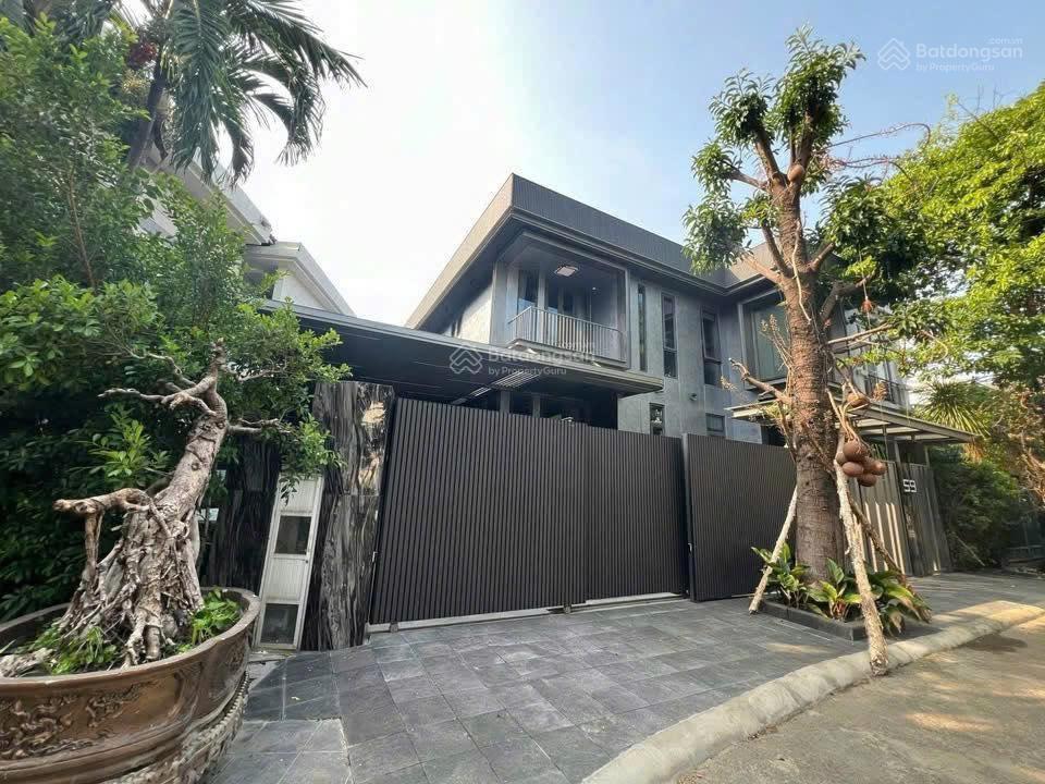 Cho thuê biệt thự sân vườn cao cấp đường giang văn minh, diện tích 20m x 19m, quận 2