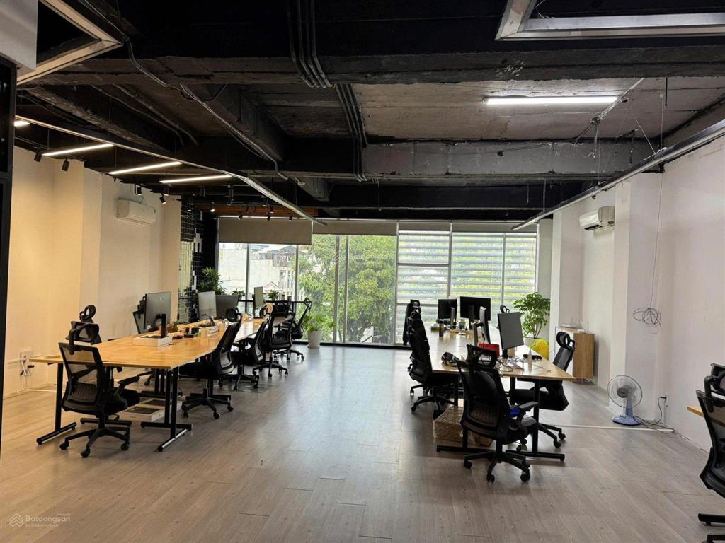 Cho thuê mặt tiền kinh doanh đường ngô quyền dt 12m x 25m 6 lầu quận 10