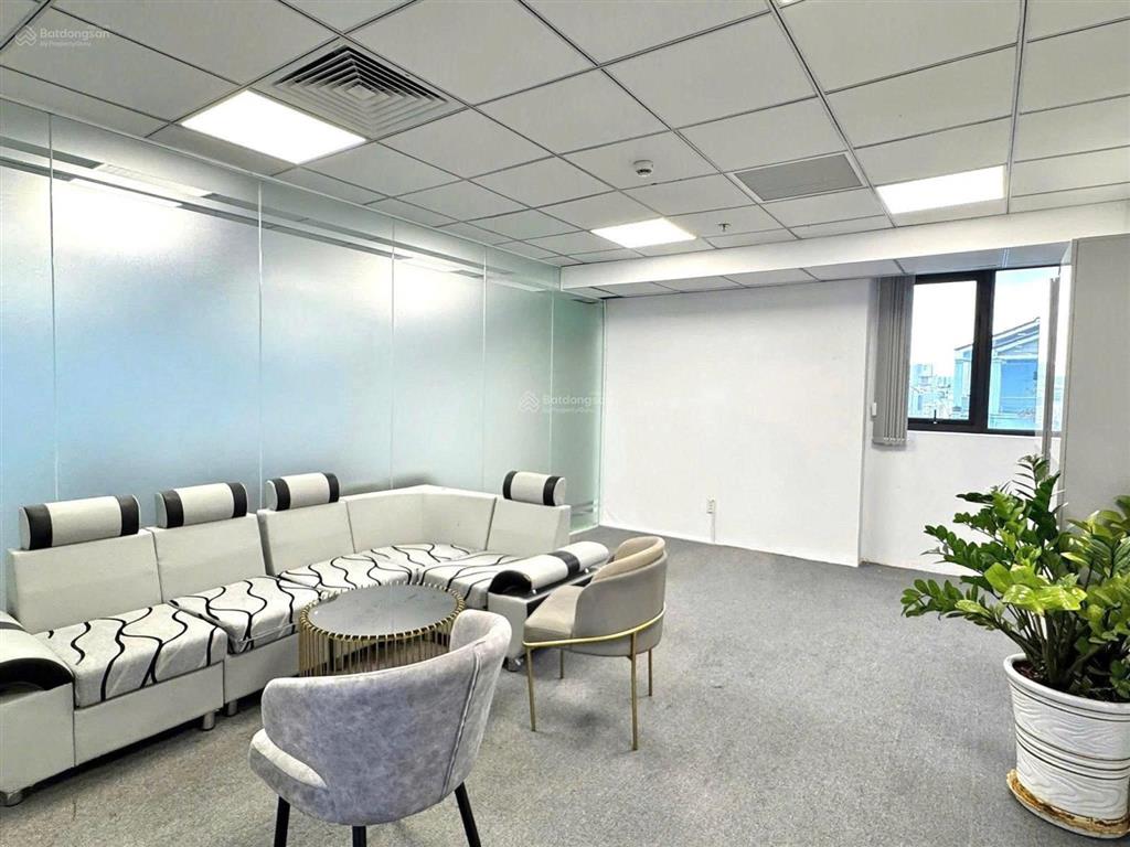 Cho thuê tòa nhà mặt tiền đường phan đăng lưu dt 2.200m2 quận bình thạnh