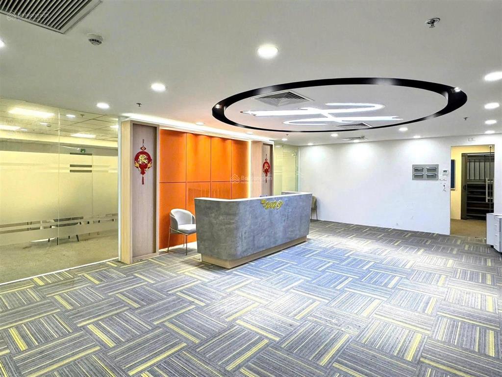 Cho thuê tòa nhà mặt tiền đường phan đăng lưu dt 2.200m2 quận bình thạnh
