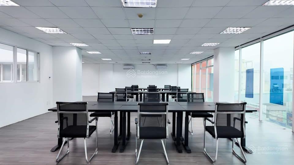 Cho thuê tòa nhà văn phòng góc 2 mặt tiền nguyễn văn trỗi, phú nhuận