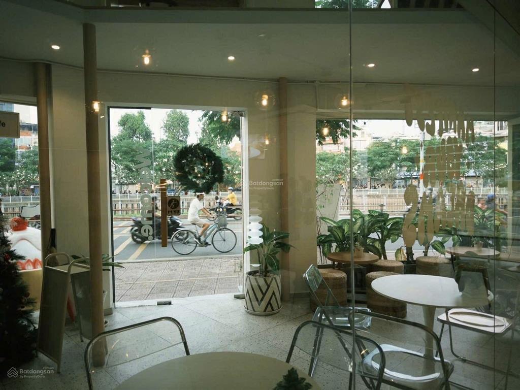 Cho thuê nhà mặt tiền đường hoàng sa dt 14m x 14m quận 1