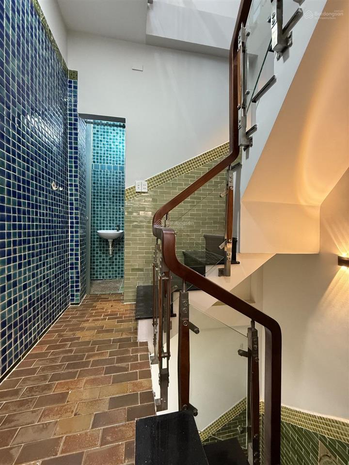 Nhà đẹp giá rẻ 22m2 hậu giang 3 tầng btct vào ở ngay chỉ 4 tỷ nhỉnh