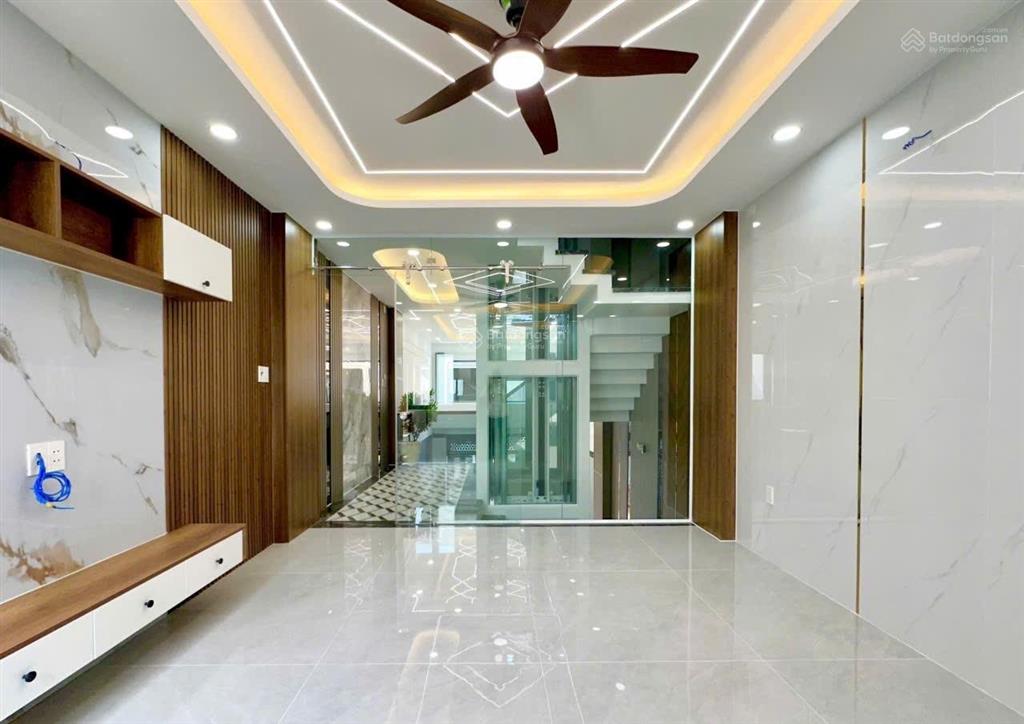 Nhà đẹp giá rẻ 64m2 chiến lược 5 tầng btct full thang máy tiện kinh doanh chỉ 8 tỷ nhỉnh