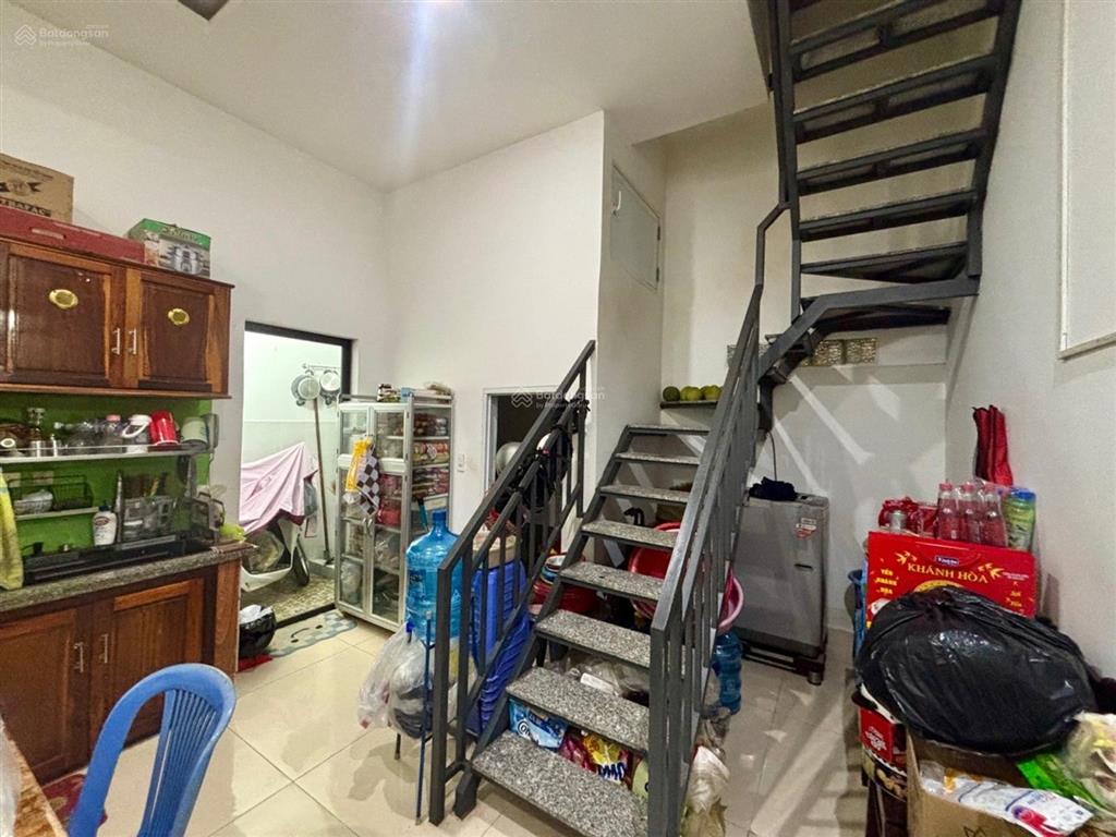 Nhà đẹp giá rẻ 56m2 lã xuân oai 2 tầng btct vào ở ngay chỉ 5 tỷ nhỉnh