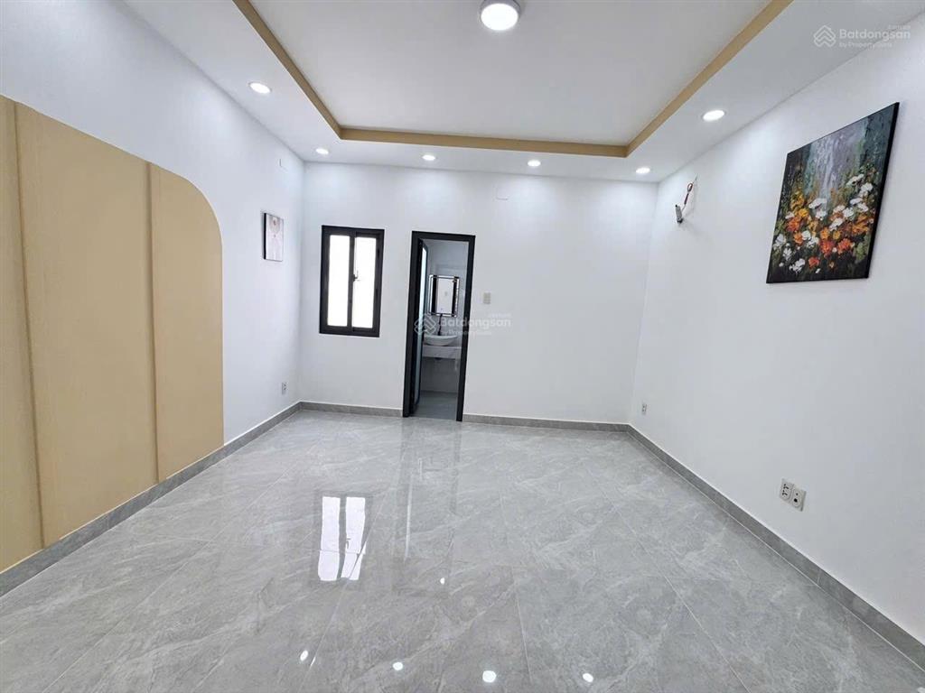 Chỉ 6 tỷ nhỉnh sở hữu ngay nhà chiến lược 4 tầng btct hoàn công đủ