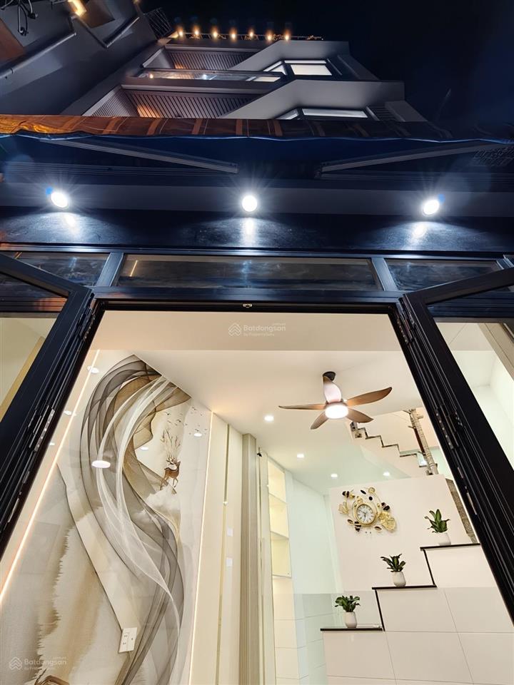 Nhà đẹp ở ngay 36m2 hồng bàng 4 tầng btct chỉ 5 tỷ nhỉnh