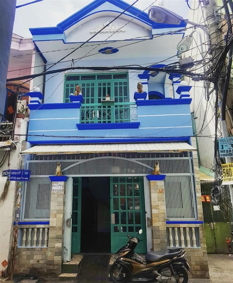 Chỉ 3 tỷ nhỉnh có ngay nhà gia phú 42m2 đúc 2 tầng hẻm ô tô