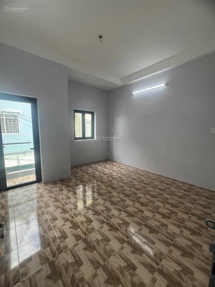 Nhà đẹp ở ngay 52m2 hậu giang 4 tầng btct chỉ 6 tỷ nhỉnh