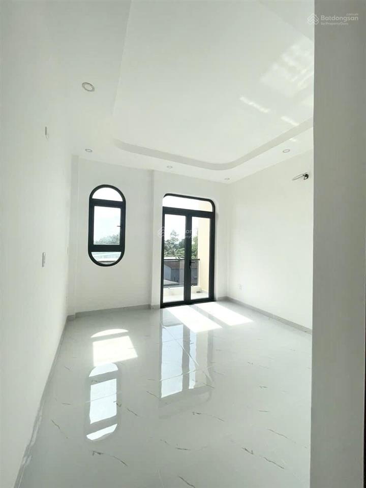 Nhà đẹp ở ngay 66m2 đình phong phú 4 tầng chỉ 8 tỷ nhỉnh