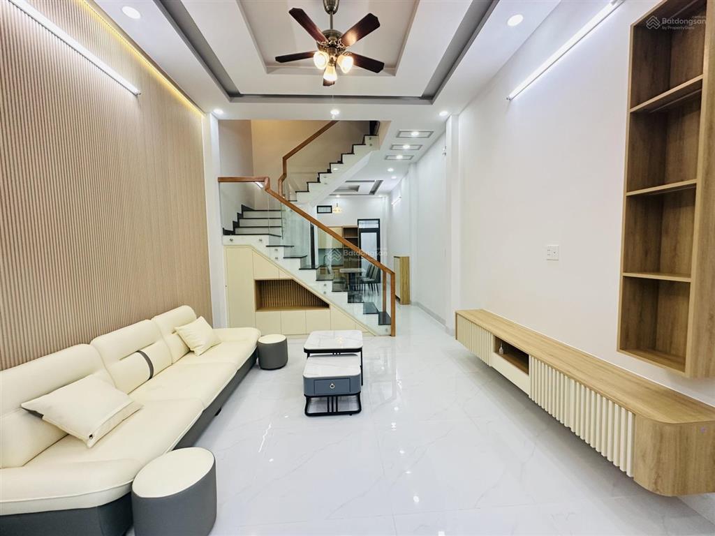 Nhà đẹp ở ngay 60m2 lò lu 3 tầng chỉ 6 tỷ nhỉnh