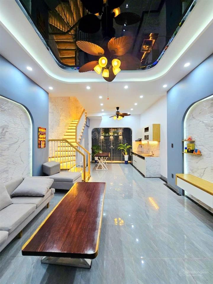Chỉ 5 tỷ nhỉnh chốt liền tay nhà mới 50m2 nguyễn duy trinh 4 tầng xách vali ở ngay